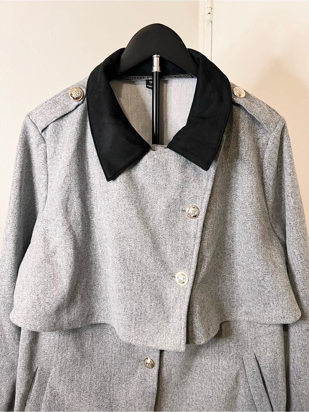 Gray Wool-Blend Trench Coat with Black Collar - Picture 5 of 5